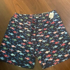 2 pcs. Club Room Multicolor Fish Pattern Swim Shorts M & Matching Shirt L NWT
